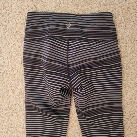 Athleta | Chaturanga Tight Black Gray Colorblock Striped Leggings Size XS - Picture 8 of 8